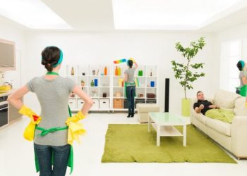 5 Reasons To Hire Professional Cleaning Services