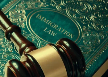 Cómo prepararte para tu primera consulta con un abogado de inmigración