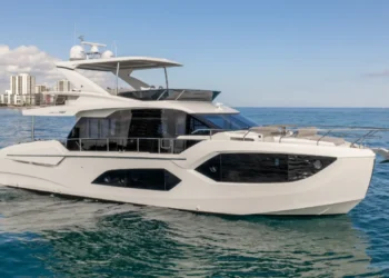 How To Hire A Boat Cruise: Step-By-Step Guide